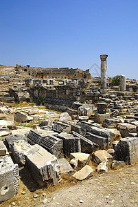 古代城市希拉波利斯的废墟 安菲剧院和寺庙 帕穆克图片