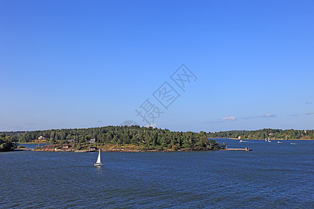 瑞典 欧洲的波罗的海海群岛地貌爬坡地平线岩石风景支撑蓝色森林海岸全景巡航图片