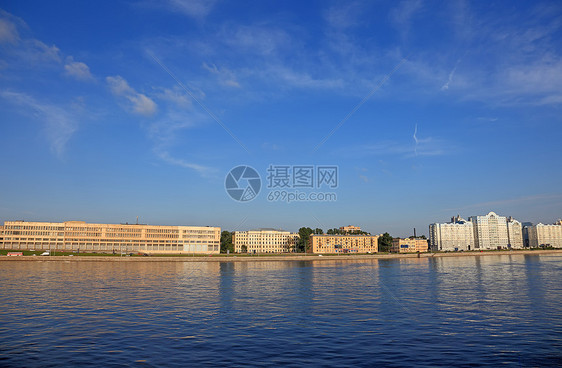 圣彼得堡城市景色在日落前的夕阳升起景观地标明信片全景框架晴天中心历史旅游金子图片