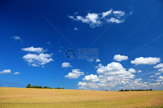 欧洲的夏季地貌多姿多彩 背景良好或b图片