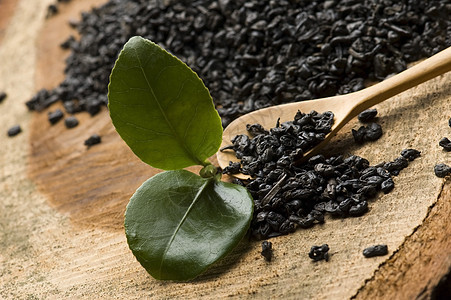 清茶和干茶药品白毫木头草本植物绿色享受单宁叶子草本宏观图片