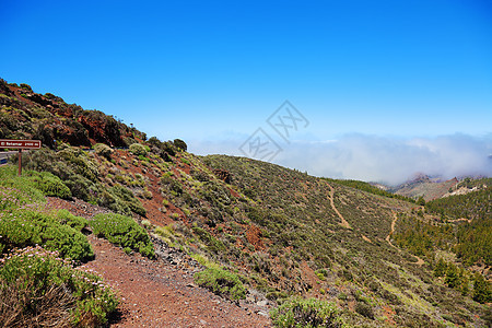 通往埃尔提德火山 加那利山 特纳里夫的公路图片