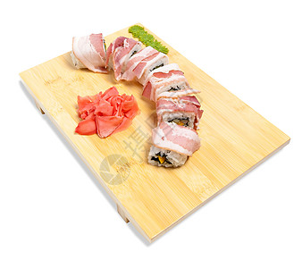 培根寿司带培根的胶卷寿司熏肉美味绿色食物美食白色小吃背景