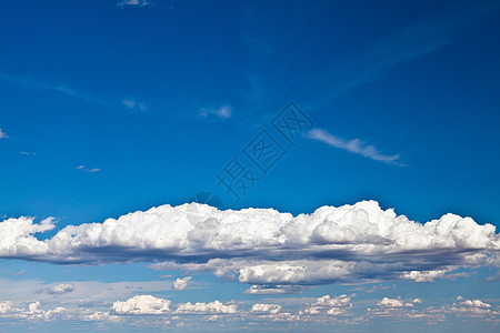 白云蓝天空生态天空蓝色风景主色季节白色环境图片