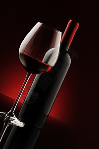 红酒瓶液体酒杯食物静物玻璃红灯照片酒精图片