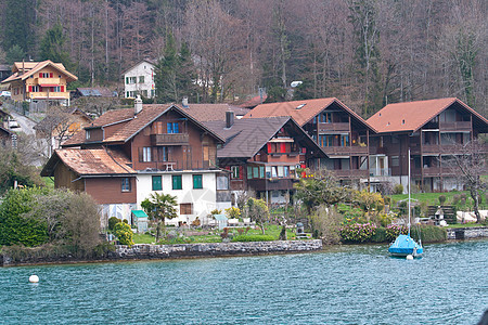 瑞士图恩湖周围古老的城镇风景图片