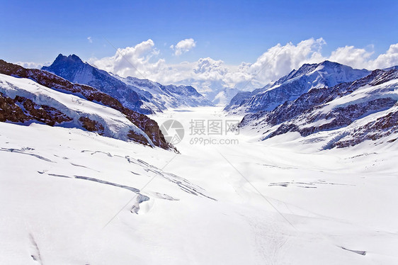 瑞士冰川薄雾多云蓝色地标旅行远足天空全景假期遗产图片