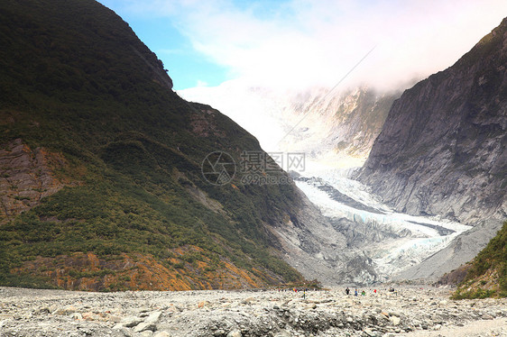 弗朗茨约瑟夫冰川旅游游客公园蓝色旅行岩石国家石头荒野假期图片