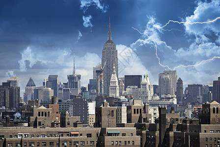 纽约上空的暴风天日出景观港口建筑公寓天空全景天际场景城市图片