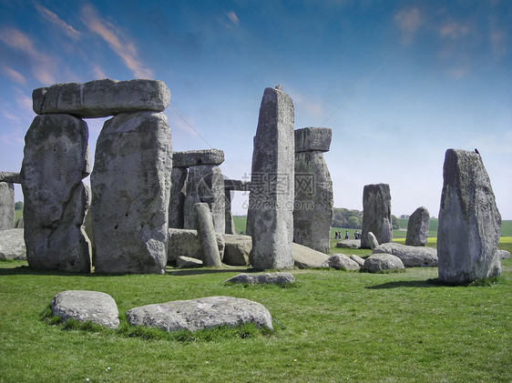 巨石岩石石头英语地标历史性场地历史旅游建筑天空游客图片