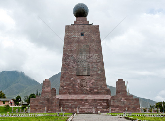 全球在赤道的中点Equador纪念碑地球旅行世界图片