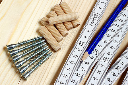 测量和木雕图片