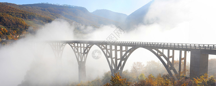 桥游客石头风景公园历史观光吸引力蹦极旅行地标图片