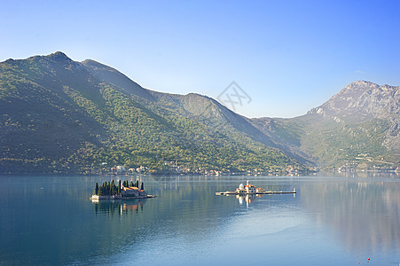 黑山 危险区阳光地标港口山脉旅行历史性海岸天空海岸线遗产图片