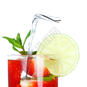草莓莫吉托玻璃拉丁酒精食物柠檬派对水果果汁饮料酒吧图片