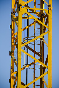 黄黄色起重架 塔图片