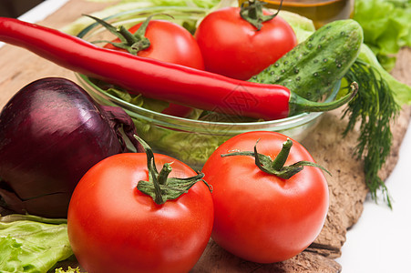 番茄和蔬菜树叶小吃生产市场团体农场营养花园植物收成图片