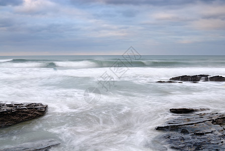 暴风海 特雷巴和斯特兰德 康沃尔岬角岩石海岸蓝色海岸线海滩旅行半岛海湾土地图片