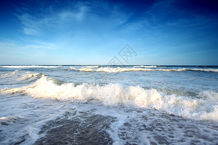 海洋海景支撑假期热带天堂游客阳光海浪蓝色晴天图片