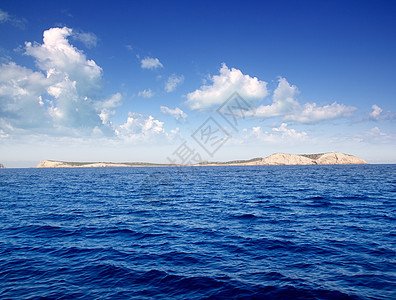 和Bosque群岛在蓝天图片