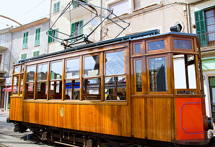 马洛卡的索勒港经典木电车列车速度城市车站旅游电缆运动假期窗户火车木头图片