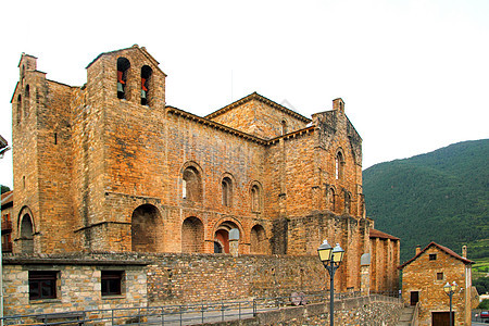 圣佩德罗罗马耶斯克修道院教会地标大教堂建筑石头乡村宗教街道建筑学旅行图片