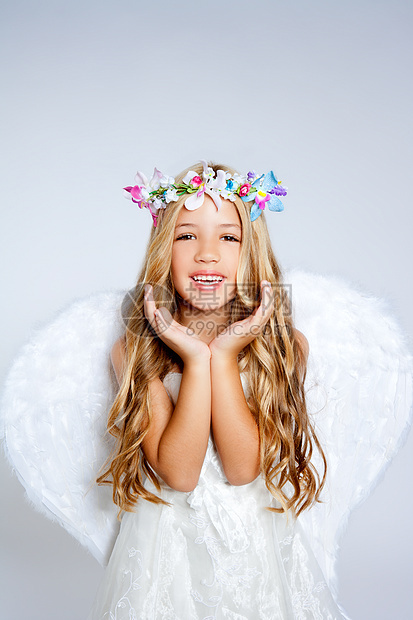 天使女童女孩用翅膀手举手的手势图片