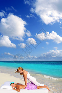 加勒比沙滩按摩头部疗养疗法旅行压力身体指压腰部整脊闲暇治疗师温泉女士图片