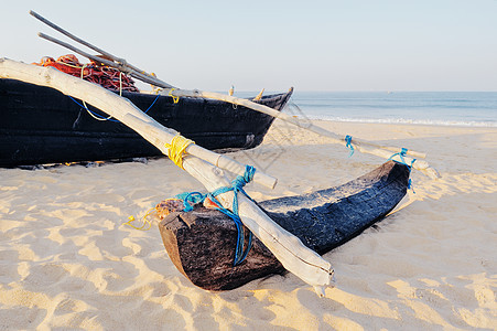典型的Goan渔船图片