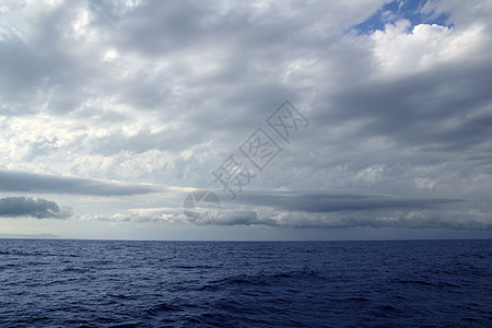 海洋的暴风雨天季节力量沿海风景气候戏剧性云景环境气象气氛图片