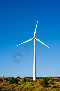 阳光明媚的蓝色天空中的风车公园环境螺旋桨发电机涡轮生态白色活力国家力量图片