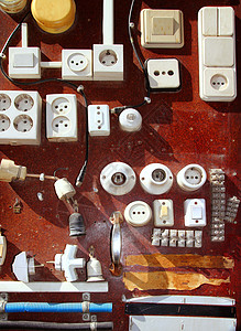 旧木材显示器DIY的硬硬件电气设备图片