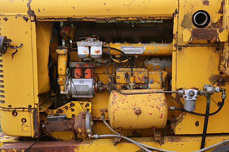 黄黄色柴油拖拉机卡车发动机细节图片