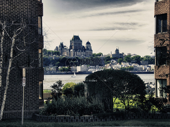 魁北克市的建筑和颜色地标议会历史遗产石头房子城堡历史性城市旅游图片