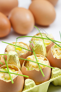 配有的炒鸡蛋蛋壳蛋盒美食食物盘子韭菜静物营养图片