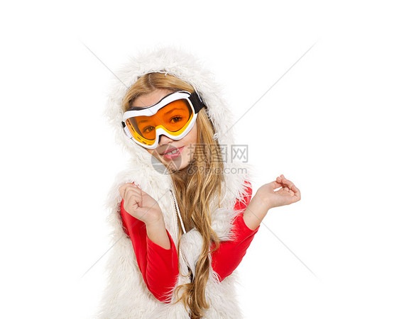 带雪冬眼镜和白皮的女童衣服眼镜金发微笑孩子们毛皮手势季节女性女孩图片