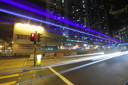 夜间城市交通地标商业建筑街道旅行蓝色路面天桥建造景观图片