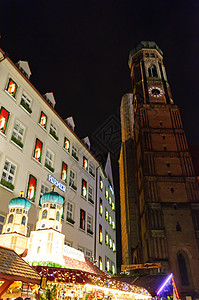 德国慕尼黑和圣诞市场文化遗产历史灯饰旅游观光建筑街道地标旅行天空图片