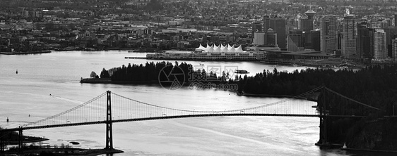 温哥华市天线和狮子门桥图片