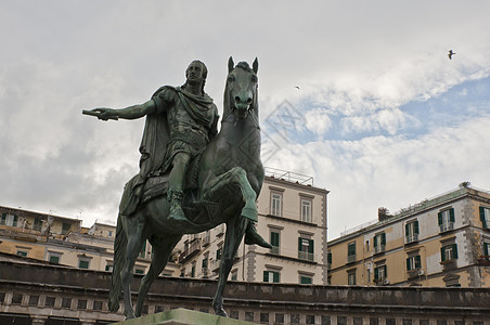 Piazza 普勒比西托雕像教会柱子广场大教堂建筑学遗产旅行地标圆顶图片