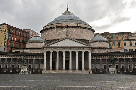 Piazza 普勒比西托教会全民正方形地标旅行大教堂雕像柱子圆顶建筑学图片