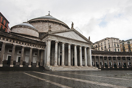 Piazza 普勒比西托旅行城市建筑学正方形教会柱子大教堂圆顶遗产广场图片