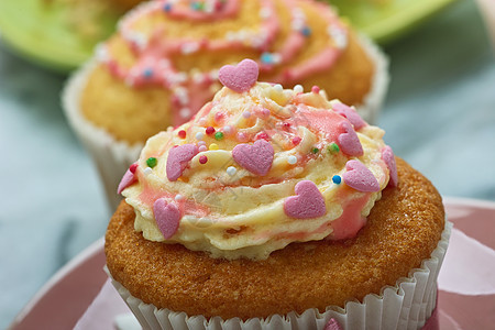 彩色纸杯蛋糕珍珠细末帽子奶油糕点粉色杯子工作室糖粉图片