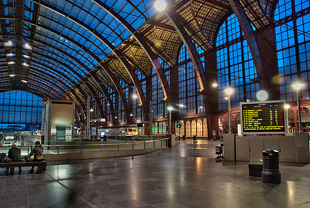 蓝天站Antwerp站图片