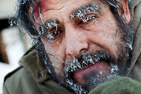 无家可归的冬季冷冻脸面图片