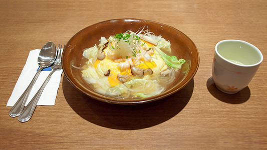 煎饼大米杯子勺子早餐组织食物午餐蔬菜美食肉汤盘子图片