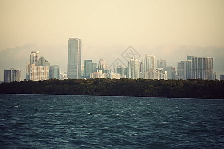 对迈阿密的远视海洋建筑天际公园旅行公寓办公室办公楼商业摩天大楼图片