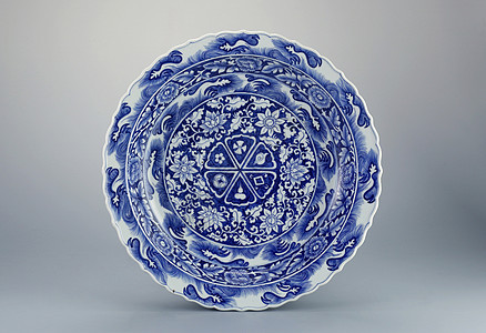 古董风格制品商品盘子蓝色装饰花朵陶瓷瓷器历史图片