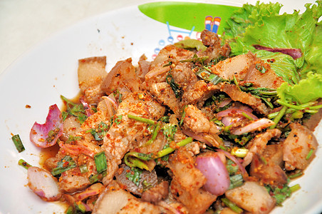 猪肉沙拉 泰国式食品午餐绿色猪肉营养桌子盘子蔬菜厨房香料沙拉图片