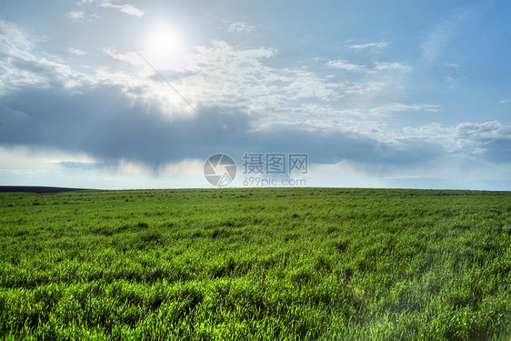 绿野天气绿色雷雨天空风暴危险场地图片